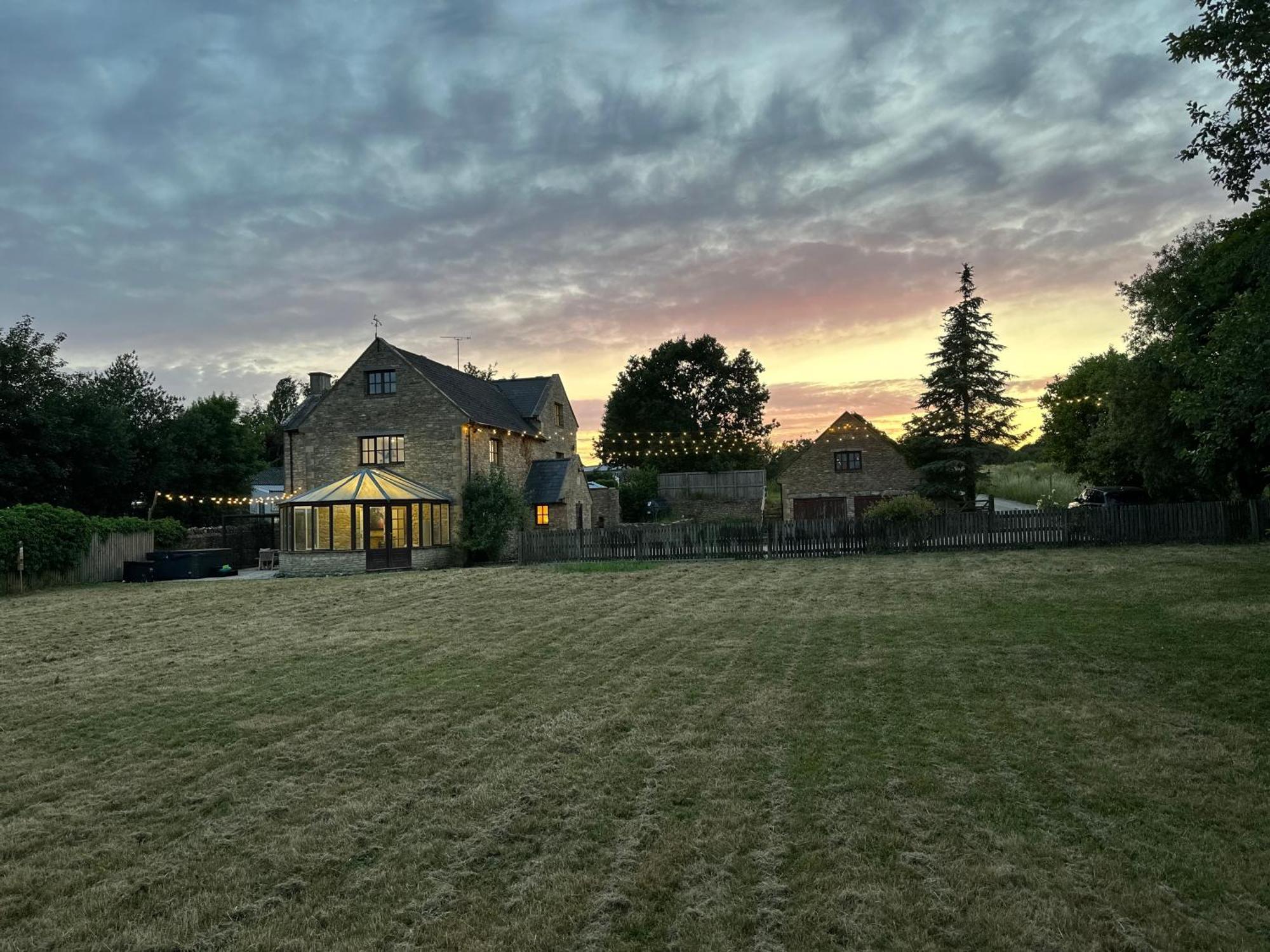 Villa Cotswolds Retreat - Bath & Castle Combe - Hot Tub Chippenham  Exterior foto